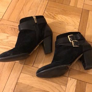 Louise et Cie Shoes - Louise et Cie black suede booties Louise et Cie Shoes - Louise et Cie black suede booties